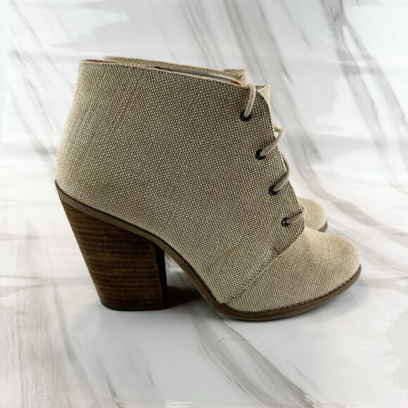 Call it Spring Oatmeal Tan Fabric 4" Chunky Heel Booties Lace up Women's Sz 10 - Picture 1 of 11
